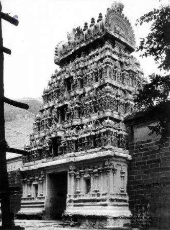 Temple ar 060796-04.jpg