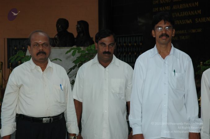 VDSJAINSCHOOL VDS Jain School Tiruvannamalai 4Nov2006 Teachers 3-30.jpg